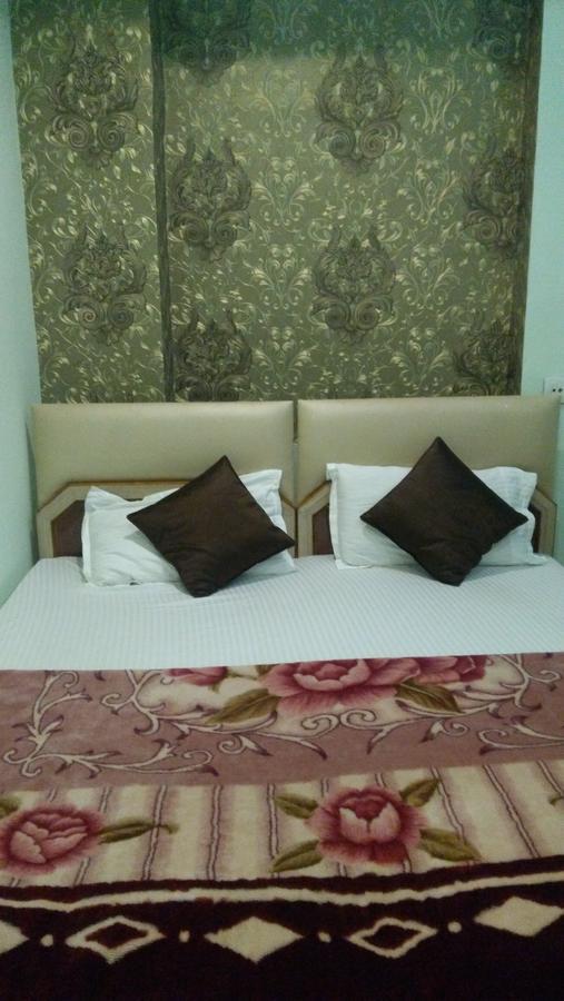 Hotel Picasso Varanasi Prime Location Exterior photo
